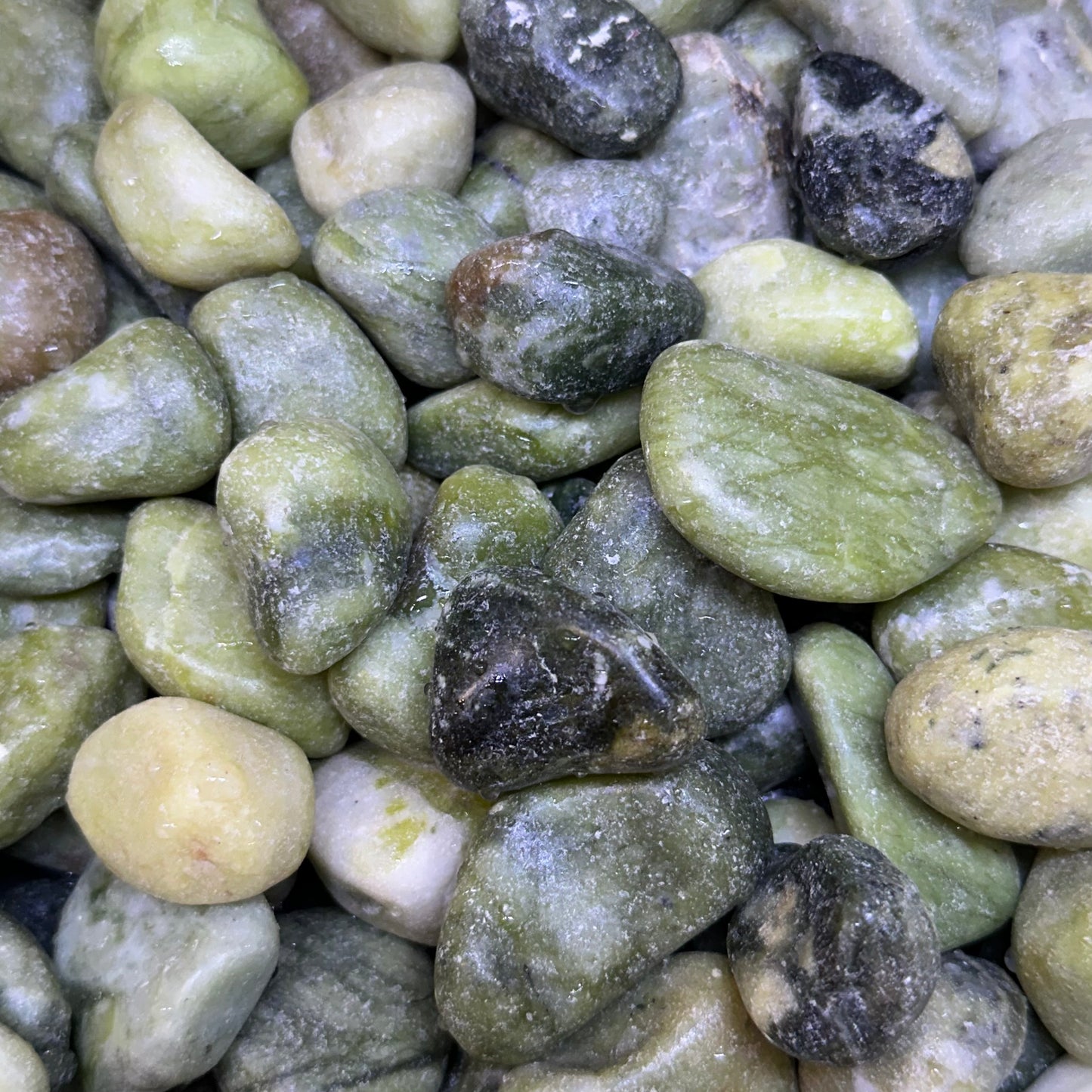 Pebbles Green (Large)